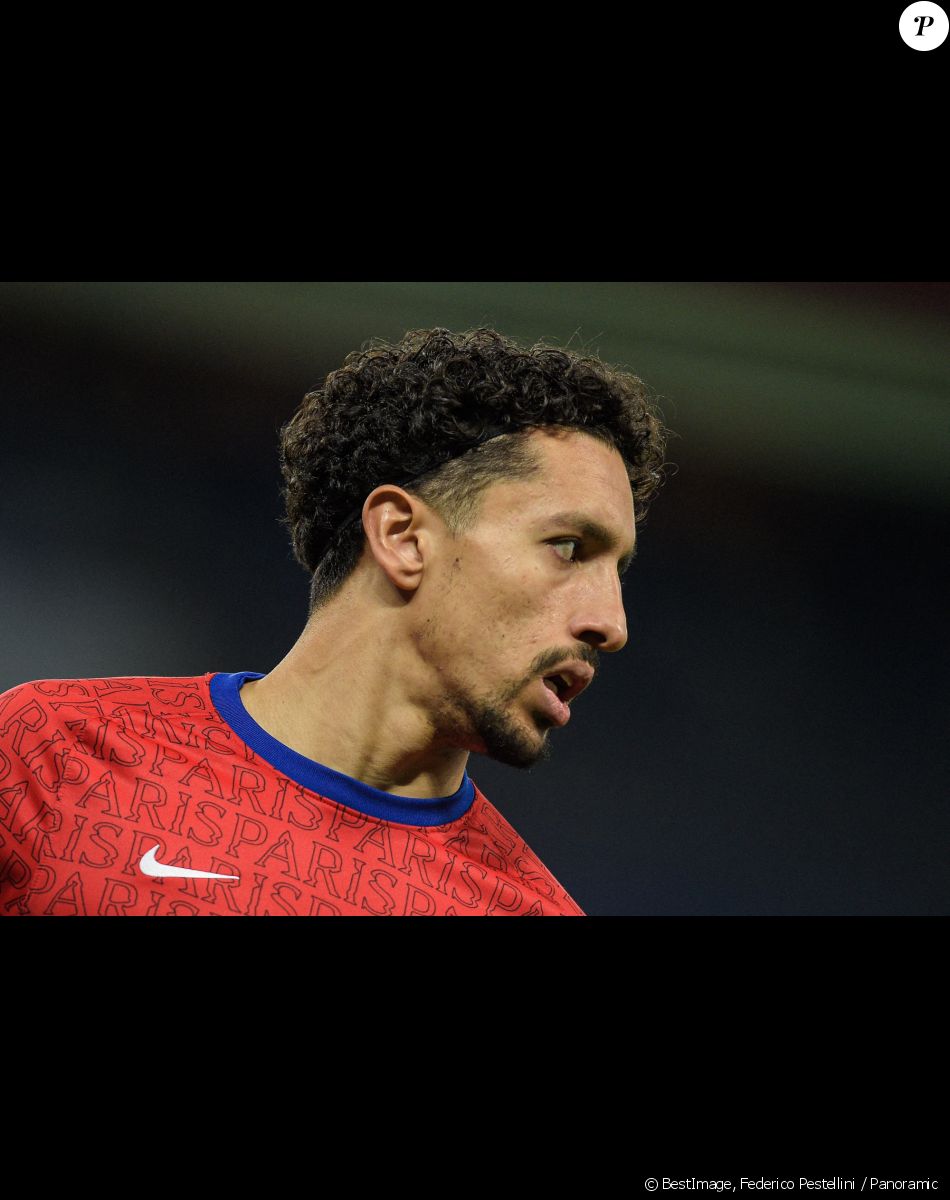 Marquinhos ( 5 - PSG ) - Echauffement - Le Paris Saint-Germain (PSG) s'incline 2 à 0 face à Monaco lors du match de football en ligue 1 Uber Eats au Parc des Princes à Paris le 21 février 2021. © Federico Pestellini / Panoramic / Bestimage