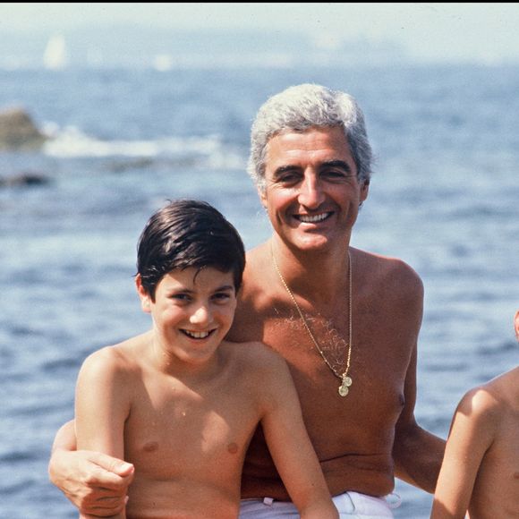 Archives - Jean-Loup Dabadie et ses enfants Clément et Florent. 1992.