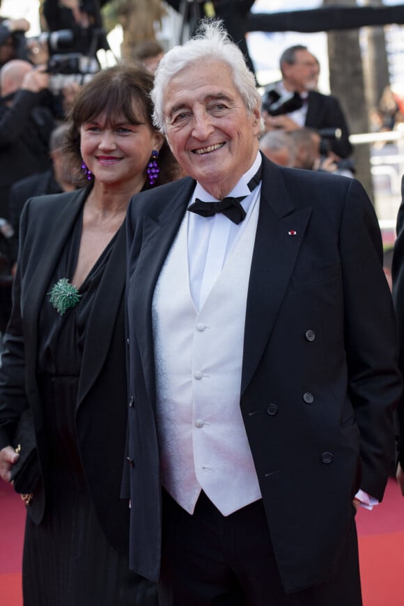 Véronique Bachet et son mari Jean-Loup Dabadie - Montée des marches de la cérémonie de clôture du 72e Festival International du Film de Cannes.