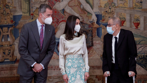 Letizia d'Espagne reine du recyclage, elle ressort une jolie tenue printanière