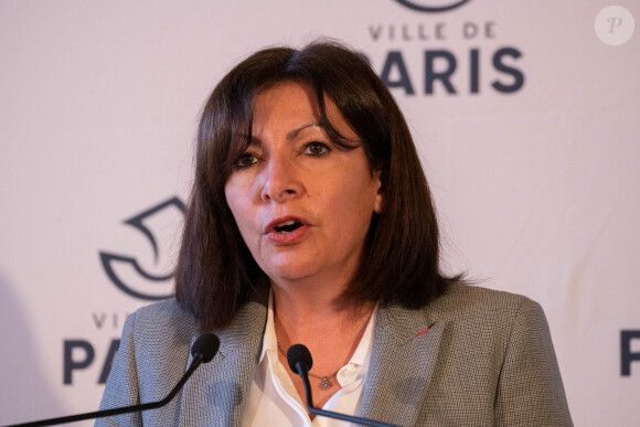La maire de Paris, Anne Hidalgo lors d'une conférence de presse sur la Covid-19 à l'hôtel de ville de Paris, France, le 1er mars 2021. © Jacques Witt/Pool/Bestimage 