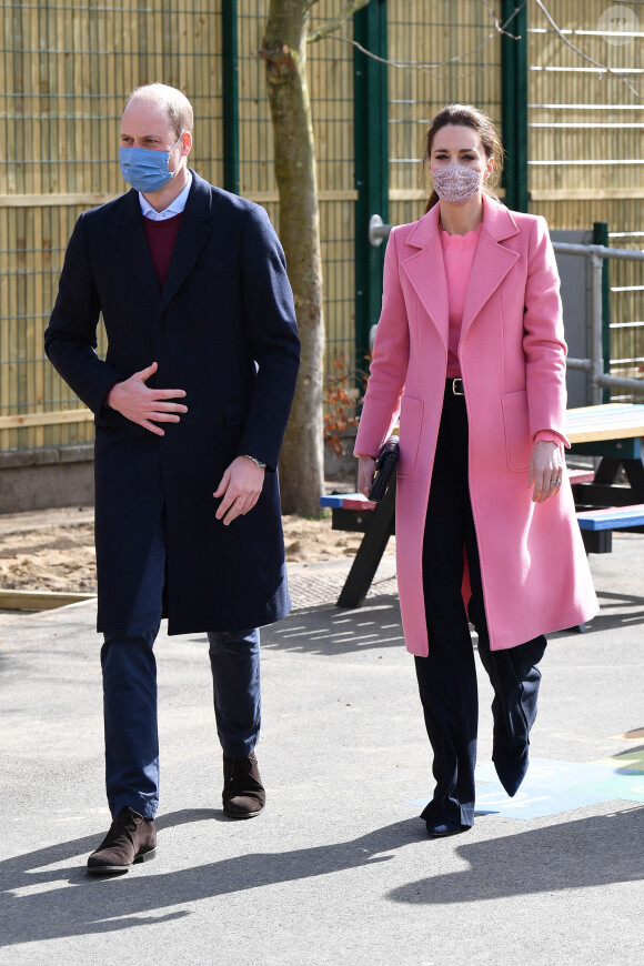 Le prince William, duc de Cambridge, et Kate Middleton, duchesse de Cambridge, visitent l'école "School 21" à Londres, le 11 mars 2021.
