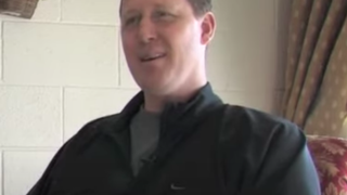 Shawn Bradley paralysé : le champion de la NBA paraplégique après avoir été renversé par une voiture