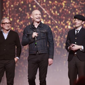 Louise Attaque (Album rock avec "Anomalie") lors de la 32e cérémonie des "Victoires de la Musique" au Zénith de Paris. © Christophe Aubert via Bestimage