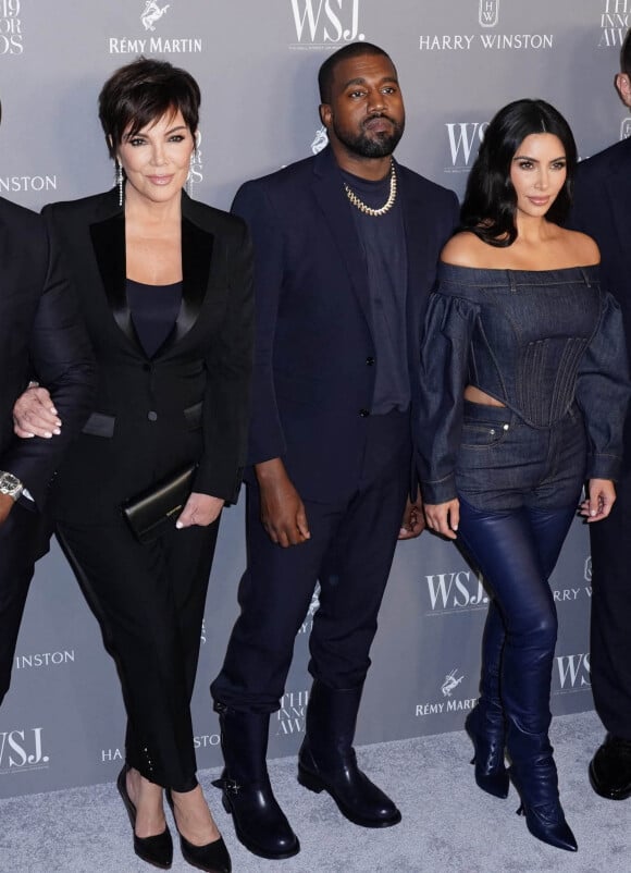 Kris Jenner, Kanye West et sa femme Kim Kardashian - Les célébrités lors de la soirée WSJ Innovators Awards au musée d'Art Moderne à New York.