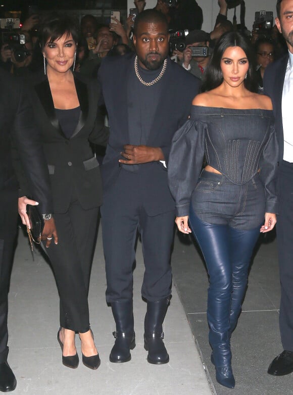 Kim Kardashian, son mari Kanye West et sa mère Kris Jenner ont été aperçus dans les rues de New York, le 6 novembre 2019.