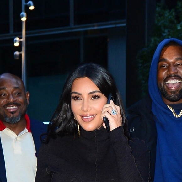 Kim Kardashian arrive au restaurant Milos avec son mari Kanye West et son ami Steve Stoute à New York, le 6 novembre 2019