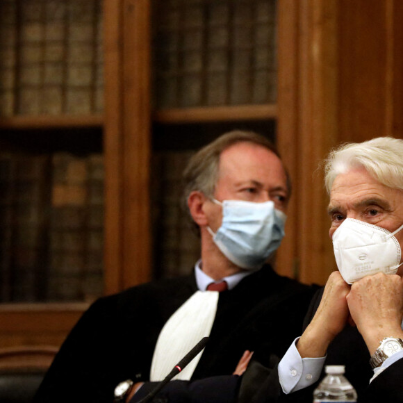 Exclusif - Bernard Tapie intervient lors de la promotion 2020 de la conférence des avocats du barreau de Paris, 11ème séance du premier tour, à la bibliothèque de l'ordre à Paris. Le 7 septembre 2020. © Dominique Jacovides / Bestimage 