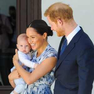 Le prince Harry, duc de Sussex, et Meghan Markle, duchesse de Sussex, avec leur fils Archie à Cape Town, Afrique du Sud.