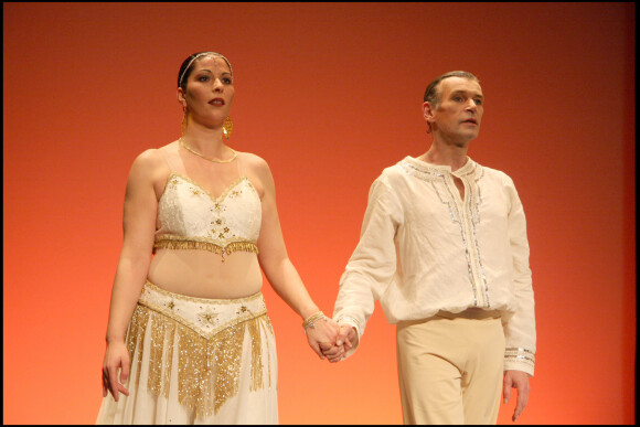 Patrick Dupond et Leïla Da Rocha ont réalisé la chorégraphie et la misse en scène de "Mariage à l'Orient et de l'Occident" à l'espace Pierre Cardin en 2008.