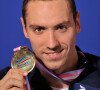 Jeremy Stravius remporte l'or dans le relais 4x100m au cote de Florent Manaudou, sur le 50m dos, et les filles, Mélanie Hénique et Anna Santamans a Chartres le 23 nov 2012.
