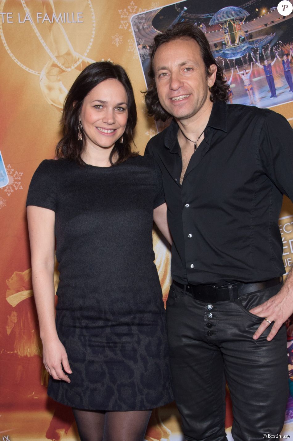 Nathalie Péchalat et Philippe Candeloro lors de la présentation du nouveau spectacle Holiday on Ice " Believe ", au Zénith de Paris, le 3 Mars 2016. Le spectacle aura lieu au Zénith de Paris du 3 au 13 mars puis sera en tournée dans toute la France.