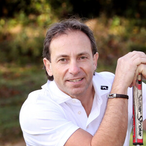 Exclusif - Rendez-vous avec Philippe Candeloro (parrain de l'association "Golf pour tous") organisé par l'association "Balles Blanches" à l'occasion de la première édition du "Festival des programmes jeunesse" de Lourdes, le 23 octobre 2020.