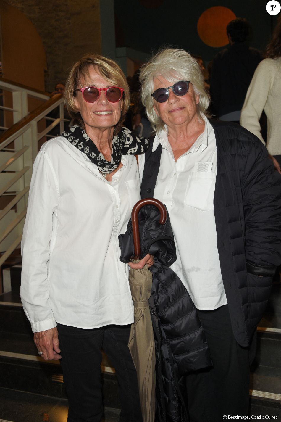 Catherine Lara et sa compagne Samantha - Générale de la pièce "Le Banquet" au théâtre du Rond-Point à Paris le 11 octobre 2018. © Coadic Guirec/Bestimage