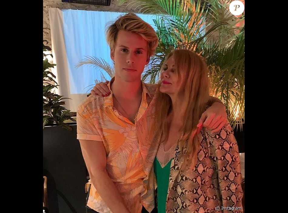 Ariane Séguillon avec son fils Dorian sur Instagram