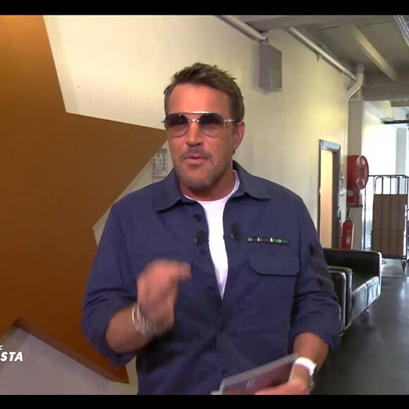 Benjamin Castaldi avec des lunettes dans "Le 6 à 7 avec Casta", le 29 mars 2021, sur C8