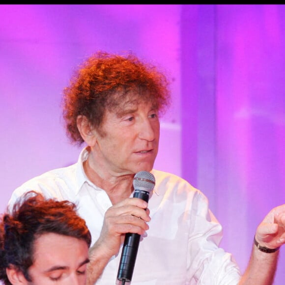 Vicent Delerm, Alain Souchon et Laurent Voulzy - Enregistrement de l'émission "Vivement dimanche". © Guillaume Gaffiot/Bestimage