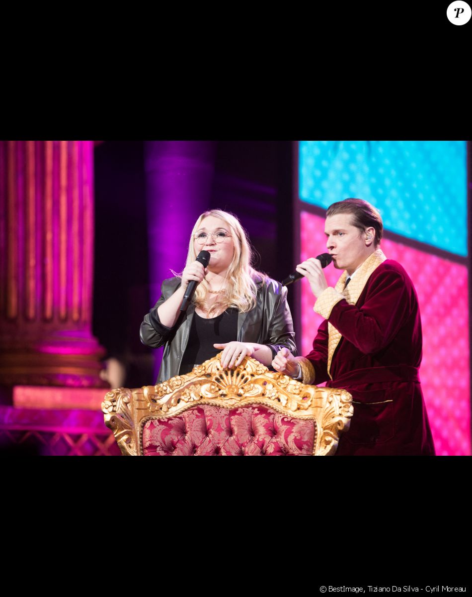 Exclusif - Bénabar et Lola Dubini - Enregistrement de l'émission "La grande soirée du 31 à Versailles". Le 15 décembre 2020. © Tiziano Da Silva - Cyril Moreau / Bestimage