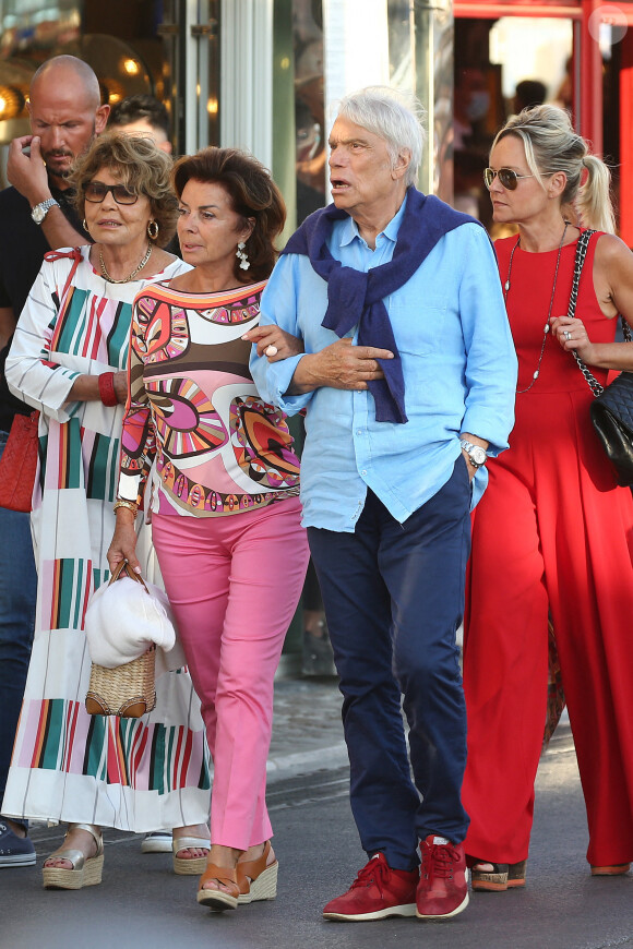 Bernard Tapie et sa femme Dominique à Saint-Tropez. Le 15 juillet 2020