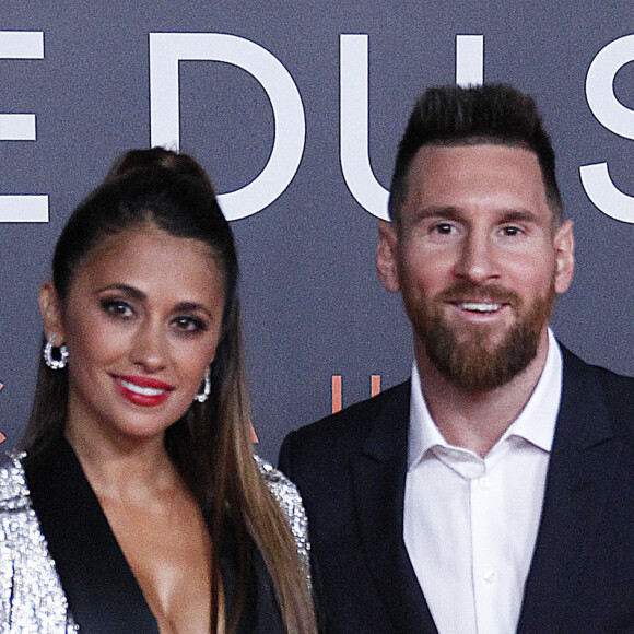 Lionel Messi et sa femme Antonella Roccuzzo à la première du spectacle "Messi X Cirque du Soleil" à Barcelone, le 10 octobre 2019.