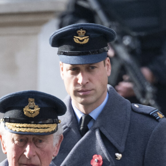 Le prince Charles, prince de Galles, le prince William, duc de Cambridge lors de la cérémonie de la journée du souvenir (Remembrance Day) à Londres le 8 novembre 2020.