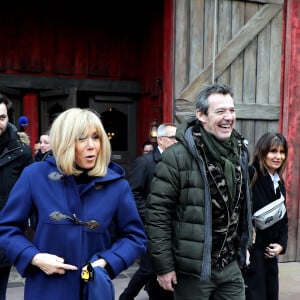 Semi-exclusif - La Première Dame Brigitte Macron, présidente de la Fondation Hôpitaux de Paris – Hôpitaux de France, son chef de cabinet, Tristan Bromet et Jean-Luc Reichmann à Disneyland Paris, le 29 janvier 2020. Dominique Jacovides/Bestimage