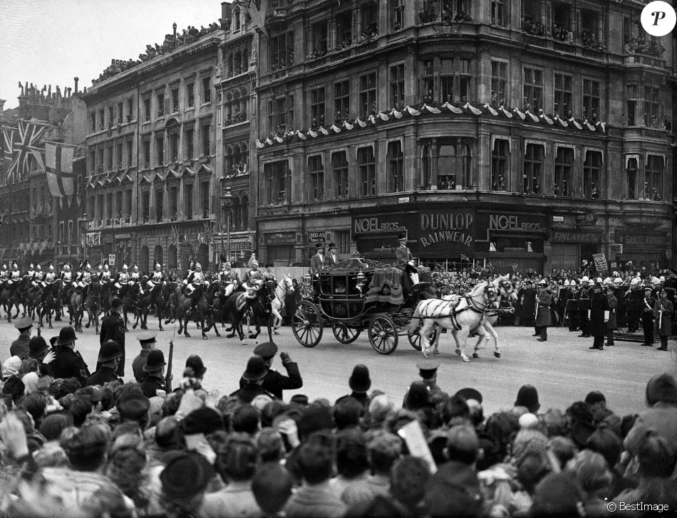 Archives - Mariage d'Elizabeth II et du prince Philip, duc d'Edimbourg, à Londres. Le 20 novembre 1947.