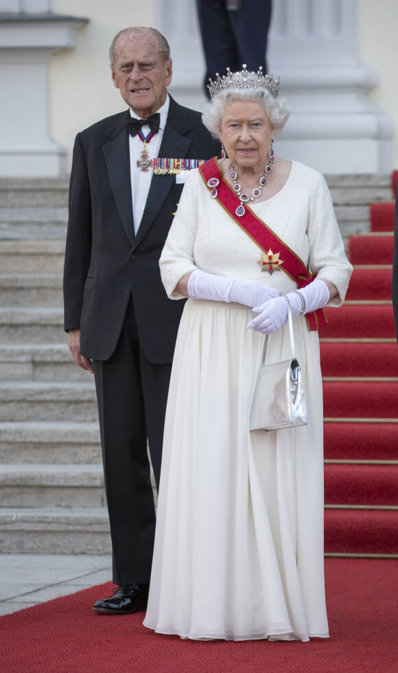 Le prince Philip, duc d'Edimbourg, la reine Elizabeth II d'Angleterre - Arrivées au dîner d'état au château Bellevue à Berlin. Le 24 juin 2015.