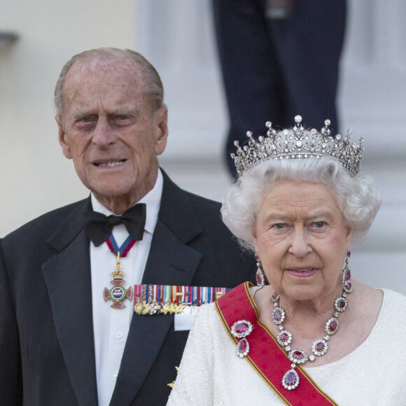 Le prince Philip, duc d'Edimbourg, la reine Elizabeth II d'Angleterre - Arrivées au dîner d'état au château Bellevue à Berlin. Le 24 juin 2015.