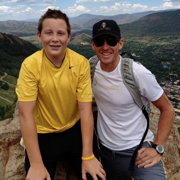 Lance Armstrong et son fils Luke Armstrong en 2012.