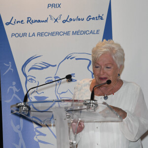 Line Renaud - 1ère édition de la remise du prix "Line Renaud - Loulou Gasté", pour la recherche médicale, à la Maison de la Recherche à Paris. Le 25 octobre 2019 © Coadic Guirec / Bestimage