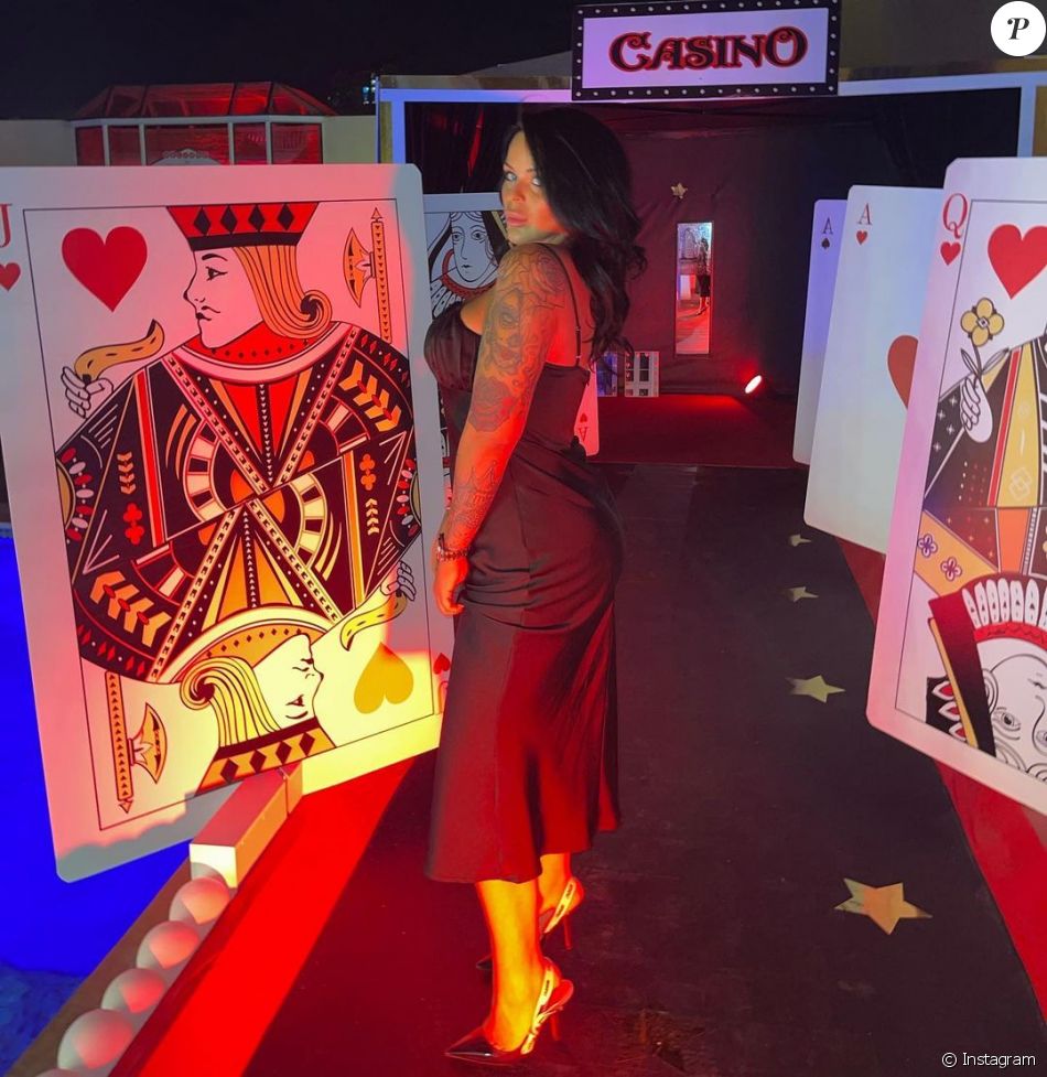 Sarah Fraisou pose sur Instagram, le 11 avril 2021
