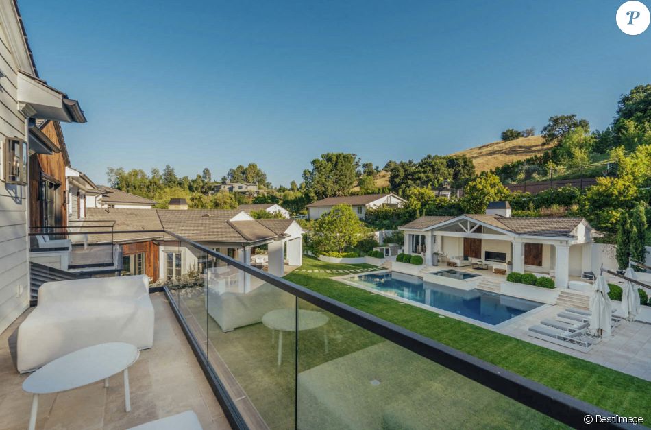 Madonna vient d'acheter au chanteur The Weeknd un magnifique manoir à Hidden Hills, en Californie.