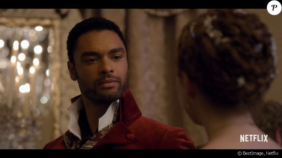 Regé-Jean Page dans la série "La Chronique des Bridgerton" lancée sur Netflix en décembre 2020.
