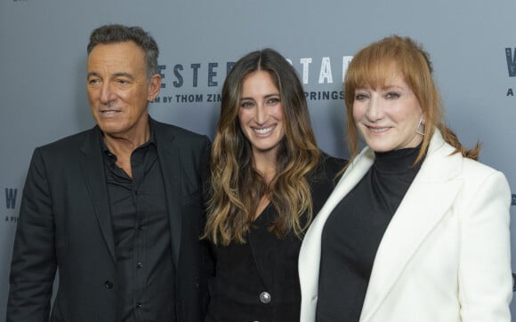 Bruce Springsteen, sa femme Patti Scialfa et leur fille Jessica - Les célébrités lors de la projection du film 'Western Stars' à New York, le 16 octobre 2019.
