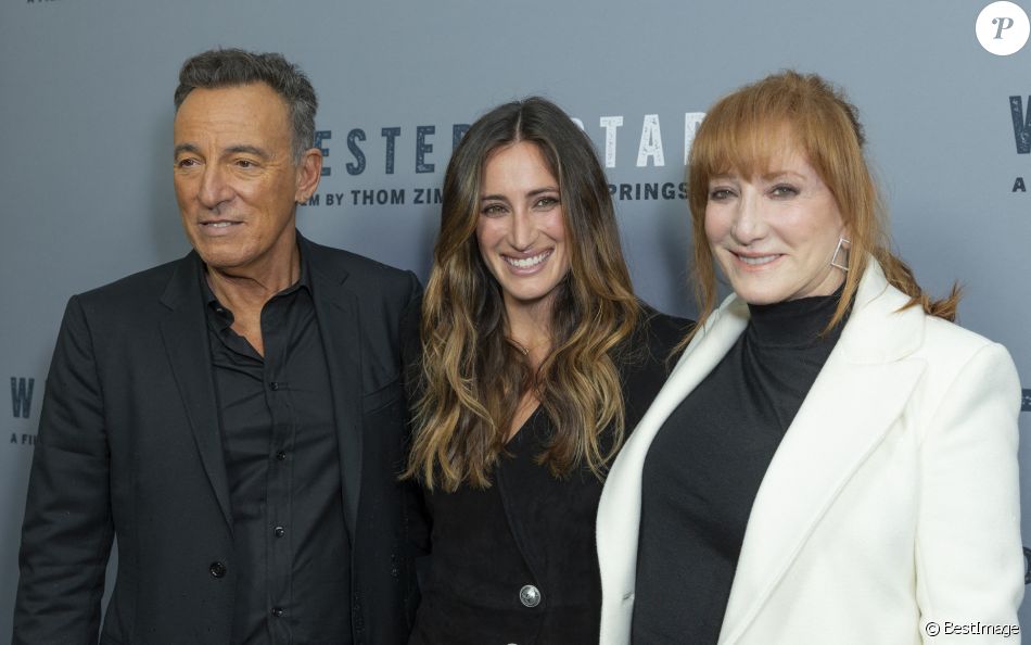 Bruce Springsteen, sa femme Patti Scialfa et leur fille Jessica - Les célébrités lors de la projection du film 'Western Stars' à New York, le 16 octobre 2019.