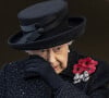La reine Elizabeth II émue lors de la cérémonie du souvenir (Remembrace Sunday) à Londres, en 2019.