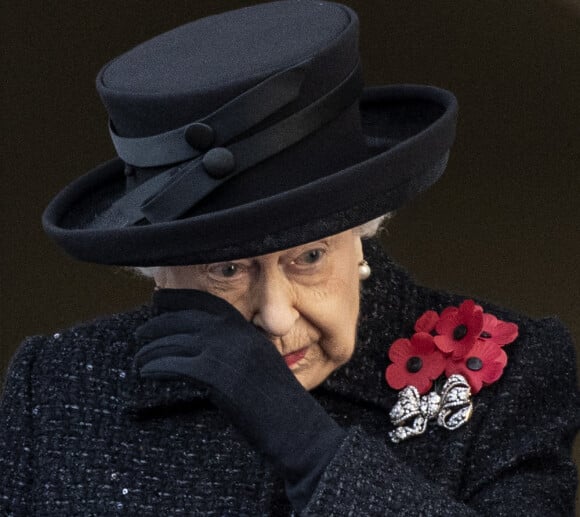 La reine Elizabeth II émue lors de la cérémonie du souvenir (Remembrace Sunday) à Londres, en 2019.