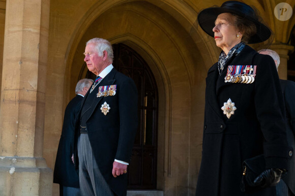 Le prince Charles, prince de Galles, la princesse Anne - Arrivées aux funérailles du prince Philip, duc d'Edimbourg à la chapelle Saint-Georges du château de Windsor, le 17 avril 2021. 
