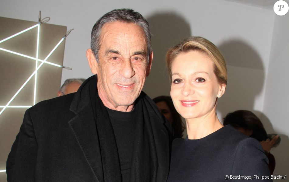 Exclusif - Thierry Ardisson et sa femme Audrey Crespo-Mara - Soirée de lancement du livre de Florence Belkacem (Coccinelle) à la galerie Kamel Mennour à Paris le 12 mars 2020. © Philippe Baldini/Bestimage