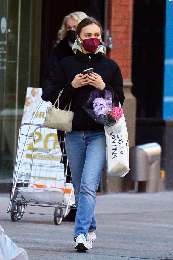 Exclusif - Lily-Rose Depp à New York, le 7 avril 2021.