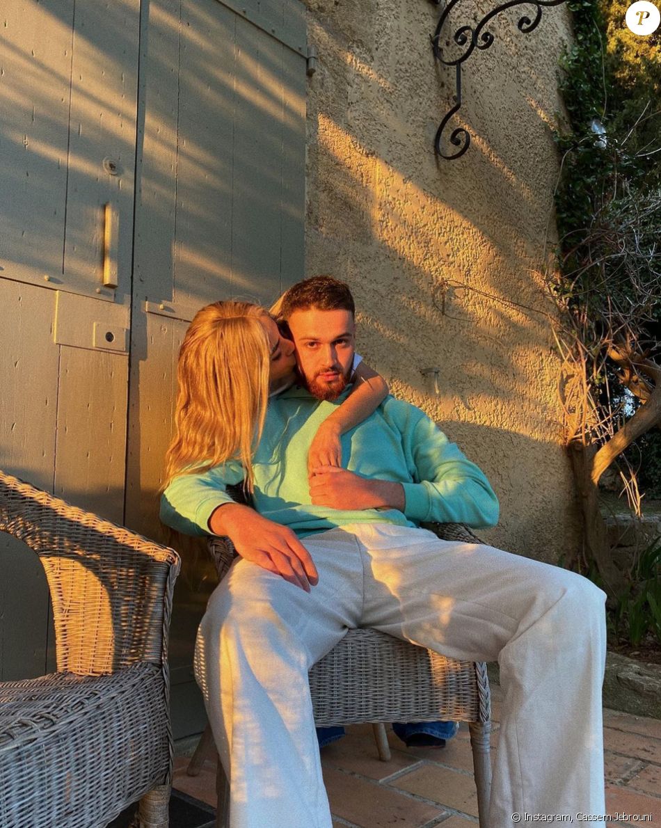 Bilal Hassani Est En Couple Il Officialise Sa Relation Avec Son Petit Ami Cassem Jebrouni Purepeople