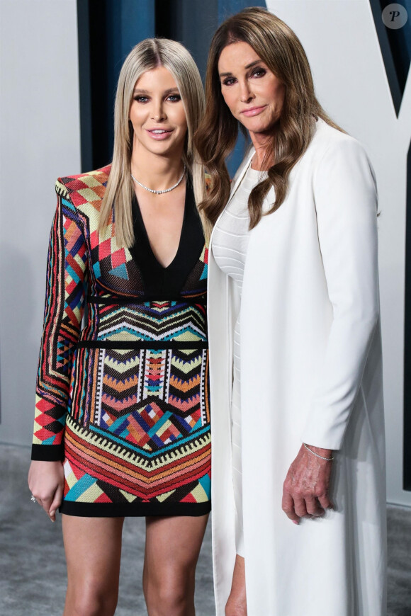 Sophia Hutchins et sa compagne Caitlyn Jenner - People à la soirée "Vanity Fair Oscar Party" après la 92ème cérémonie des Oscars 2020 au Wallis Annenberg Center for the Performing Arts à Los Angeles, le 9 février 2020.