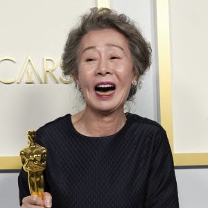 Yuh-Jung Youn (Meilleure actrice dans un second rôle pour le film "Minari") - Pressroom - 93ème cérémonie des Oscars dans la gare Union Station à Los Angeles, le 25 avril 2021.