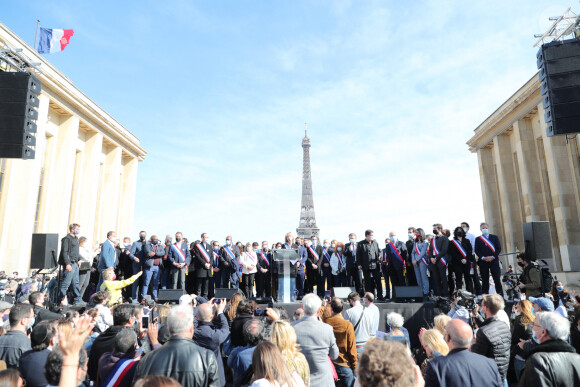 Ambiance - Arrivées des people à la manifestation de soutien à la famille de Sarah Halimi sur la place du Trocadéro à Paris le 25 avril 2021. © Cyril Moreau/Bestimage 