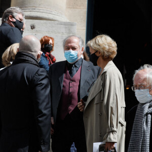 Pierre Santini, Corinne Touzet, Daniel Colas - Obsèques de Myriam Feune de Colombi (Myriam Vilgrain) en l'église Saint-Roch à Paris. Le 26 avril 2021. © Christophe Clovis/Bestimage