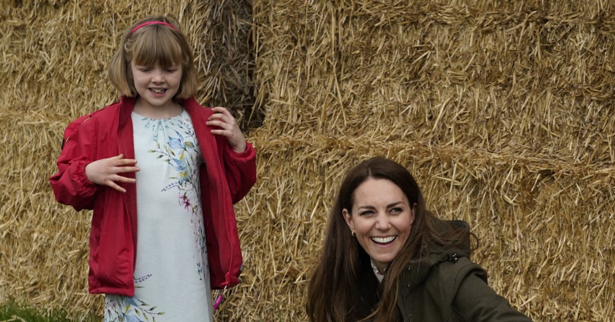 Kate Middleton lors de sa visite d'une ferme de Little Stainton, dans