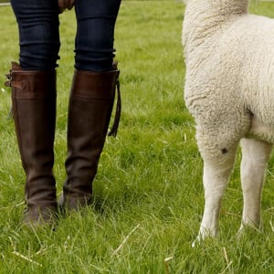 Kate Middleton - Visite d'une ferme de Little Stainton, dans le comté de Durham, le 27 avril 2021.