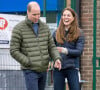 Le prince William, duc de Cambridge, et Catherine (Kate) Middleton, duchesse de Cambridge lors d'une visite au projet "Cheesy Waffles" au centre Belmont Community à Durham, Royaume Uni.