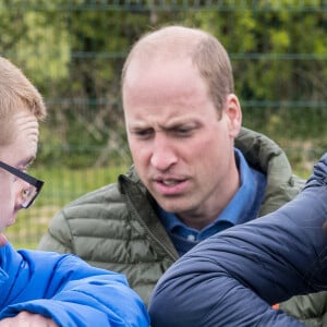 Le prince William, duc de Cambridge, et Catherine (Kate) Middleton, duchesse de Cambridge lors d'une visite au projet "Cheesy Waffles" au centre Belmont Community à Durham, Royaume Uni, le 27 avril 2021.